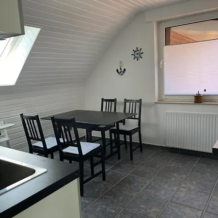 Neu! Up De Warf Apartment Dornum