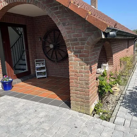 Neu! Up De Warf Apartment Dornum